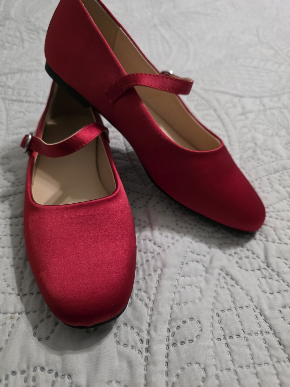 Source Unknown Red Satin Mary Jane Flats with Buckle Strap